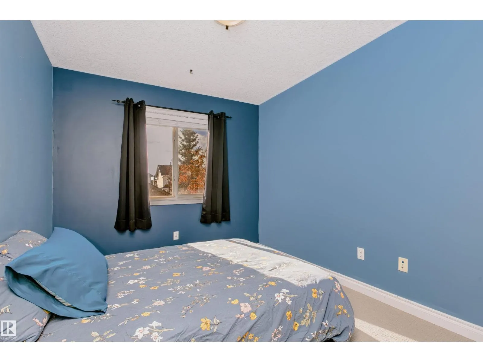 5468 THIBAULT WD NW