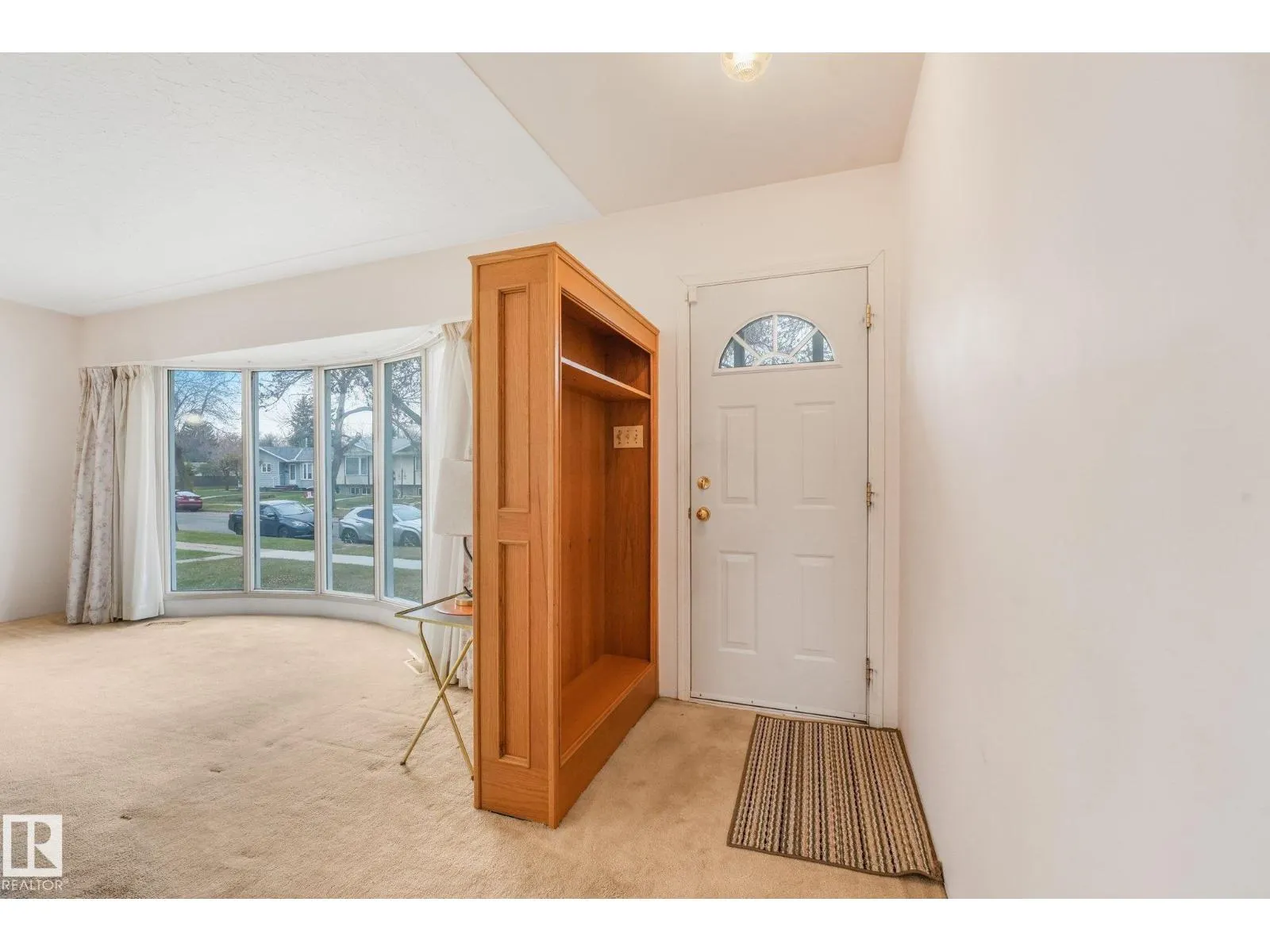 12113 44 ST NW