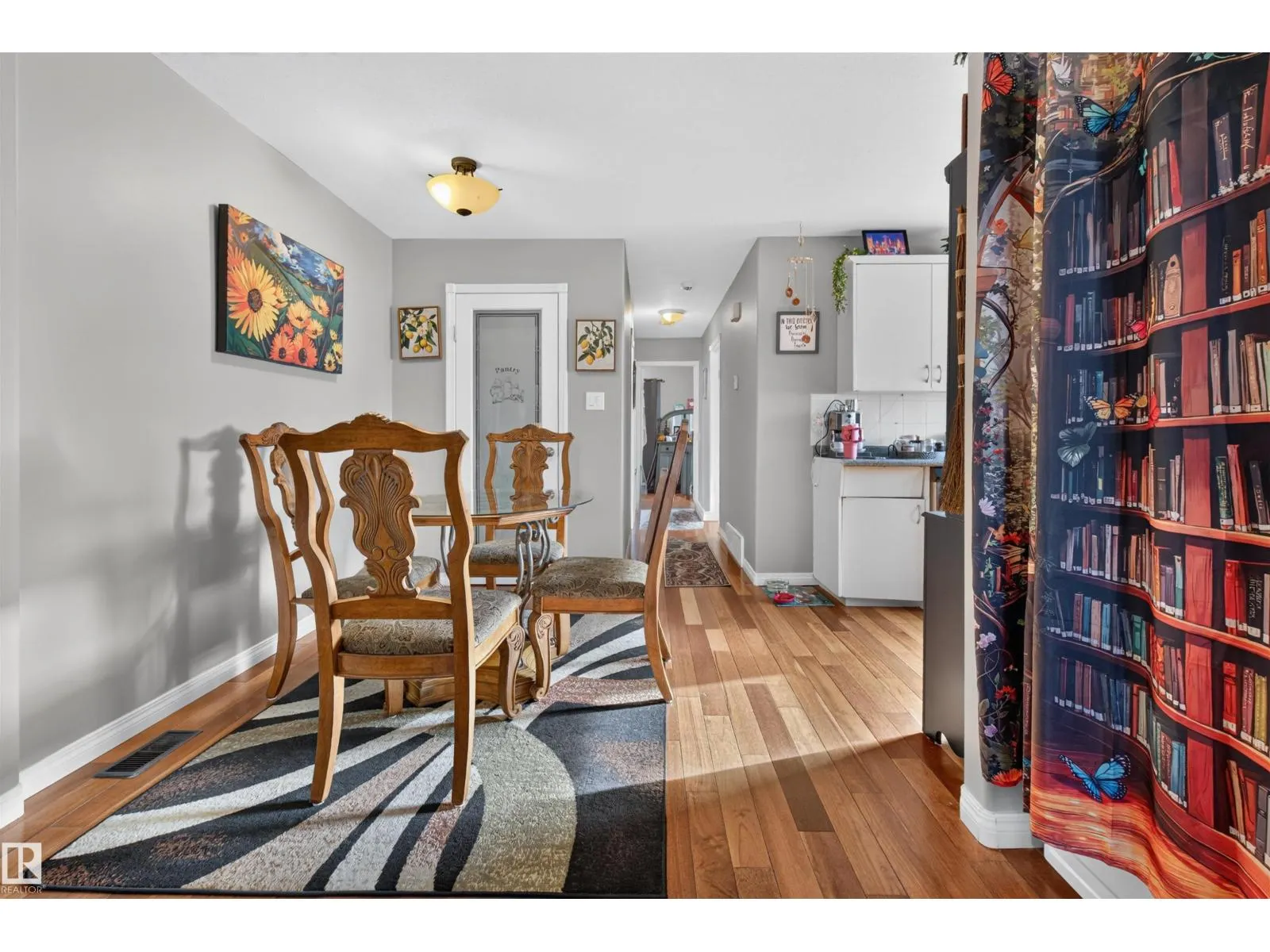 12711 90 ST NW