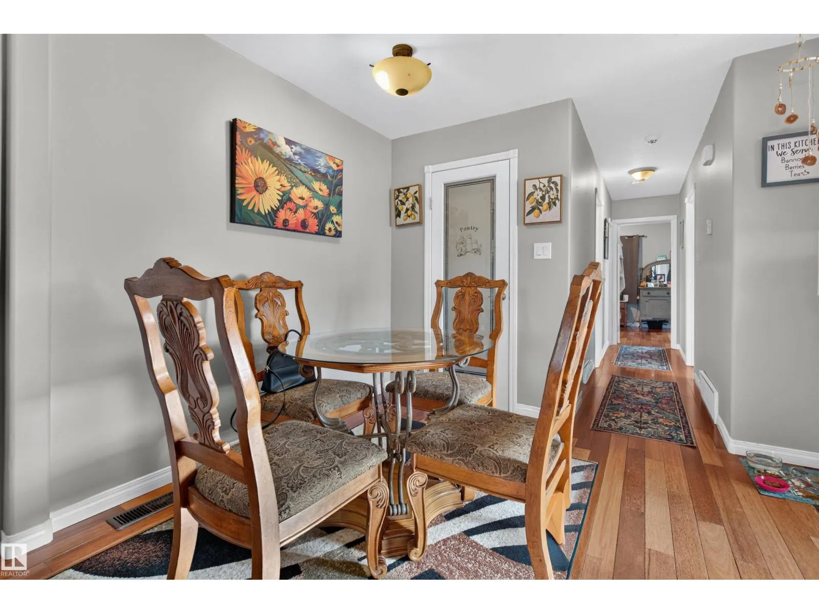 12711 90 ST NW