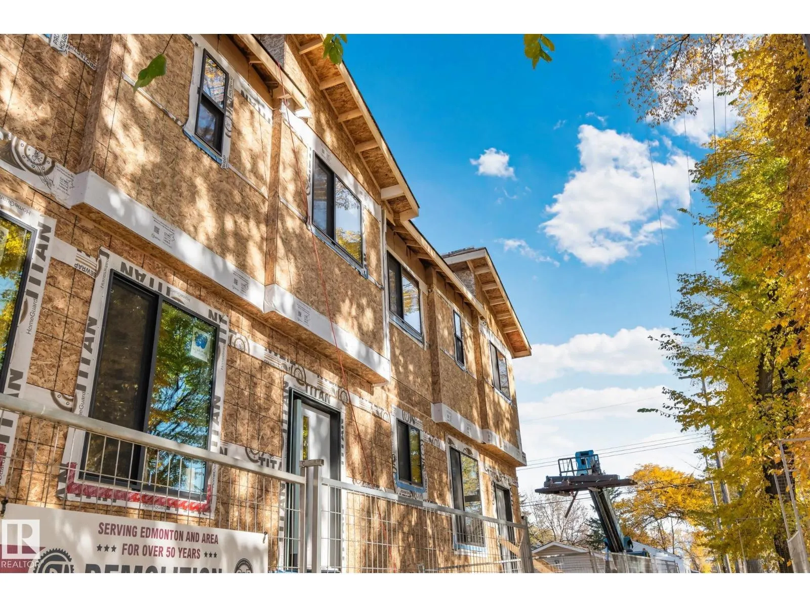 12303 106 ST NW NW