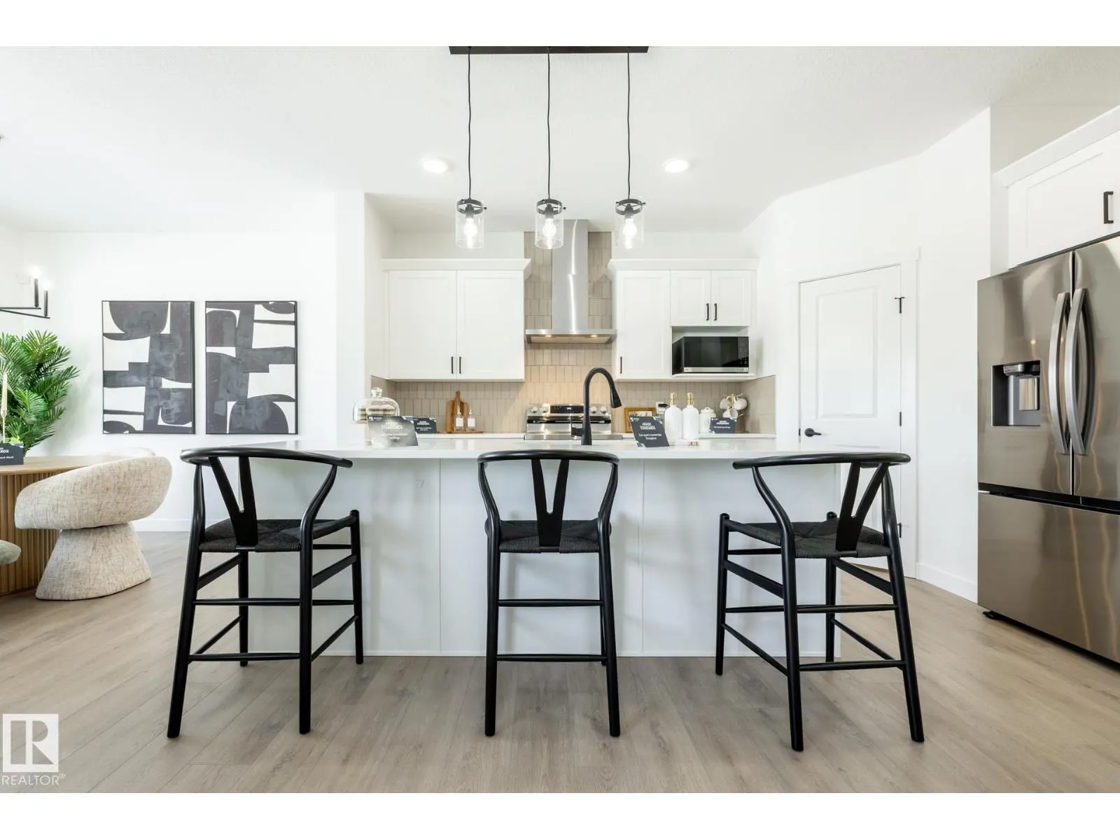 14 Marigold AV