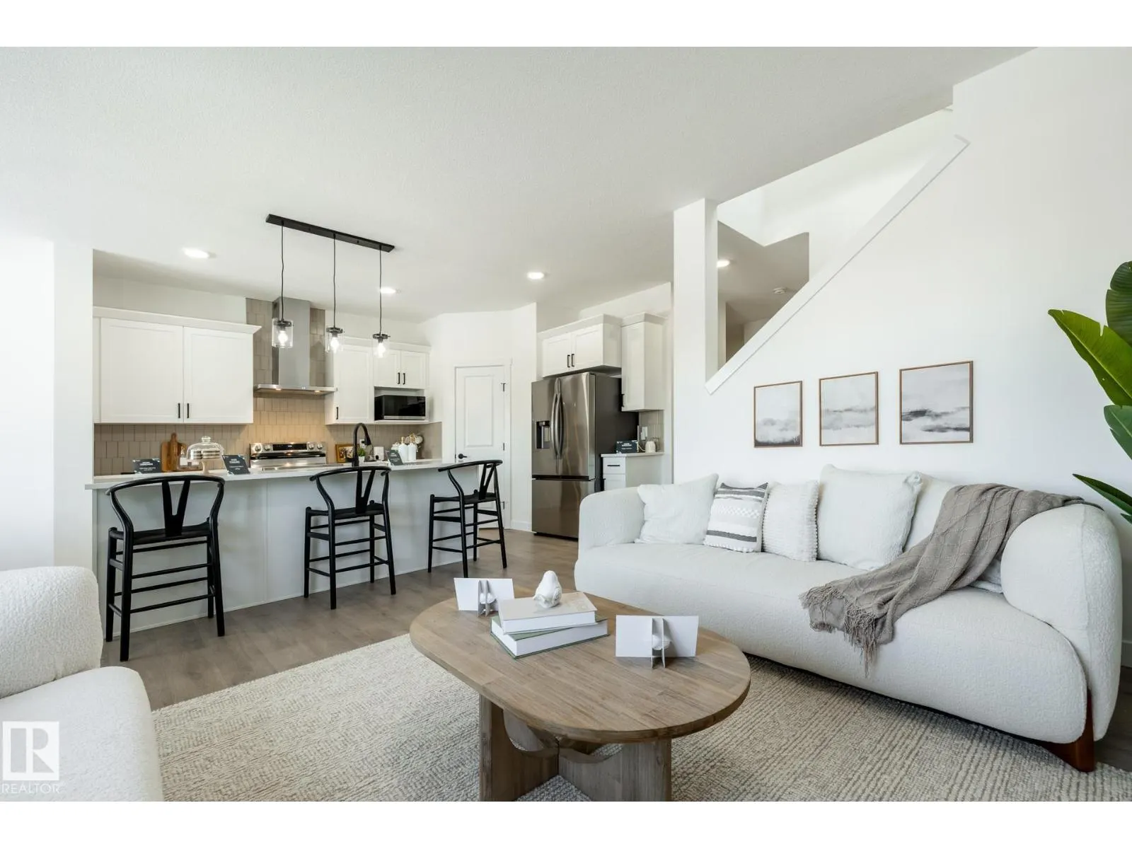 14 Marigold AV