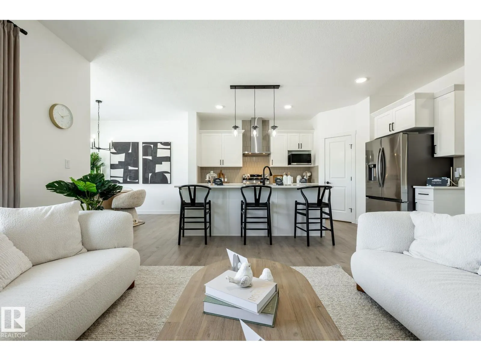 14 Marigold AV