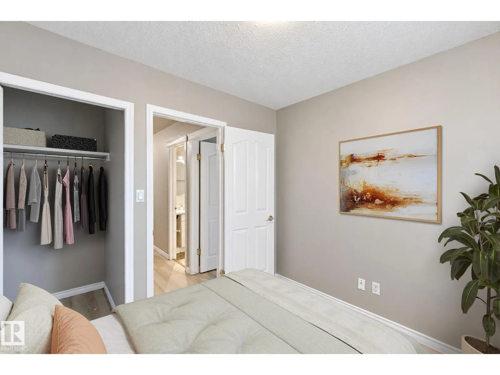 304 SPRUCE GL