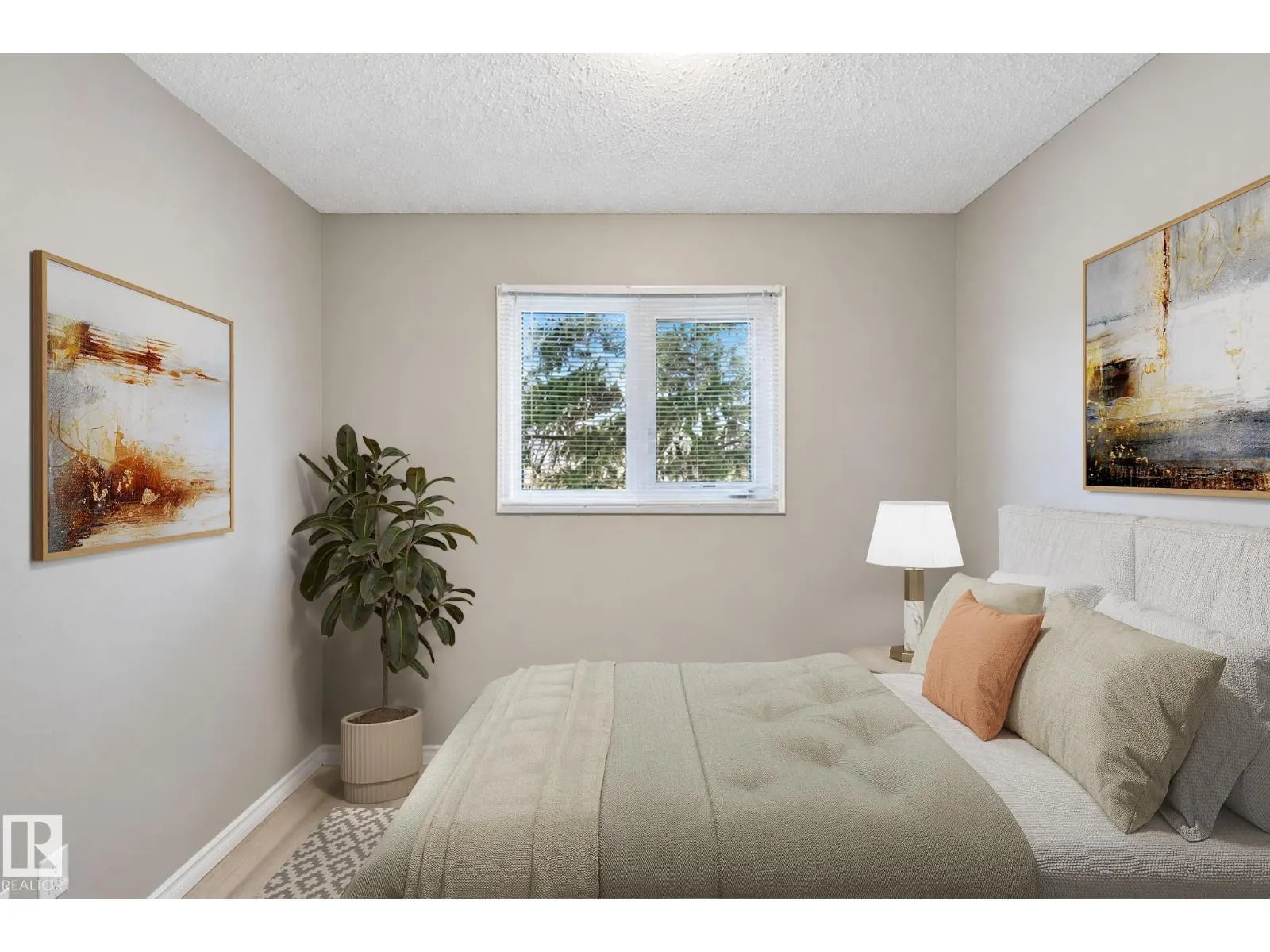 304 SPRUCE GL