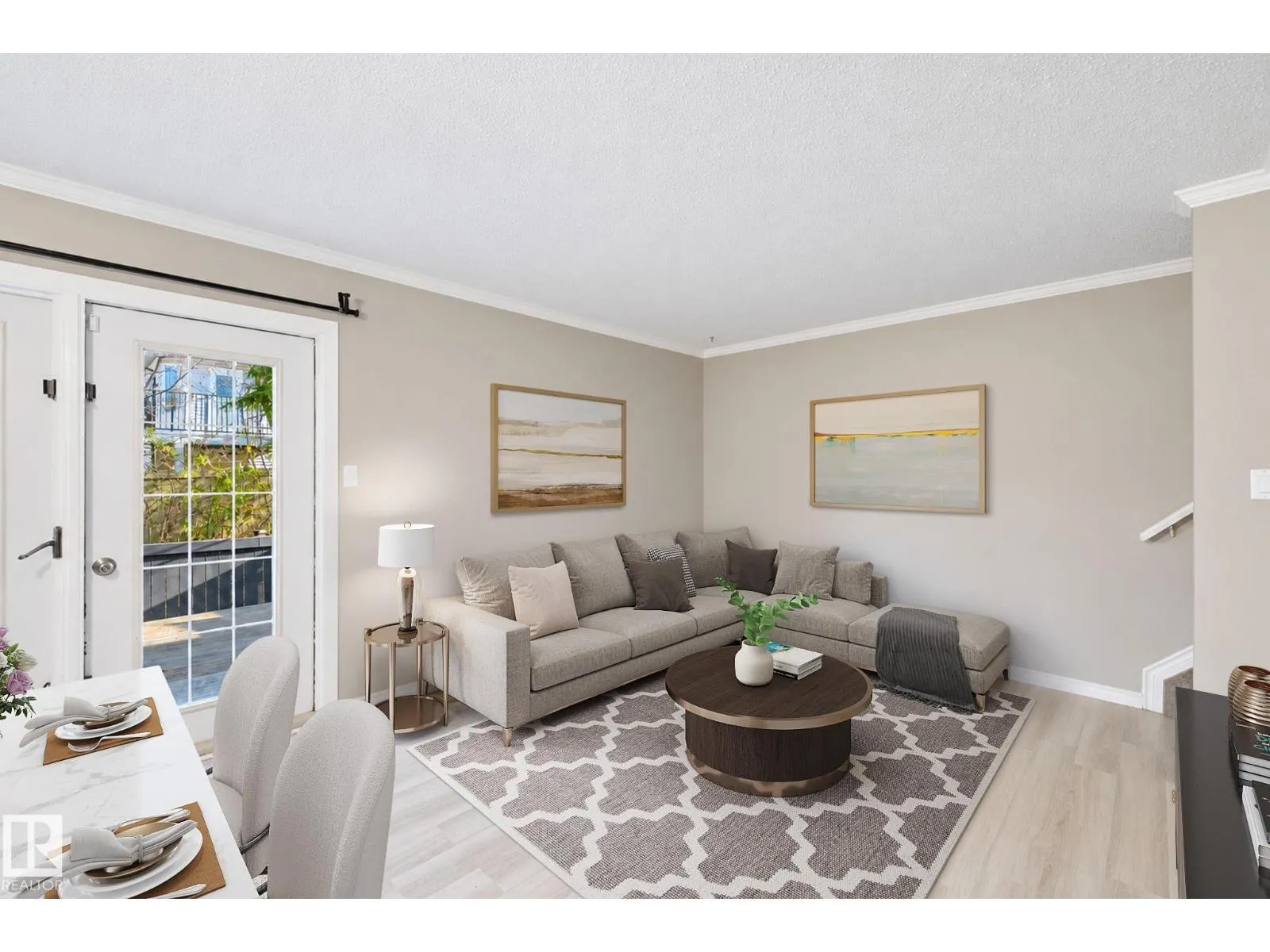 304 SPRUCE GL