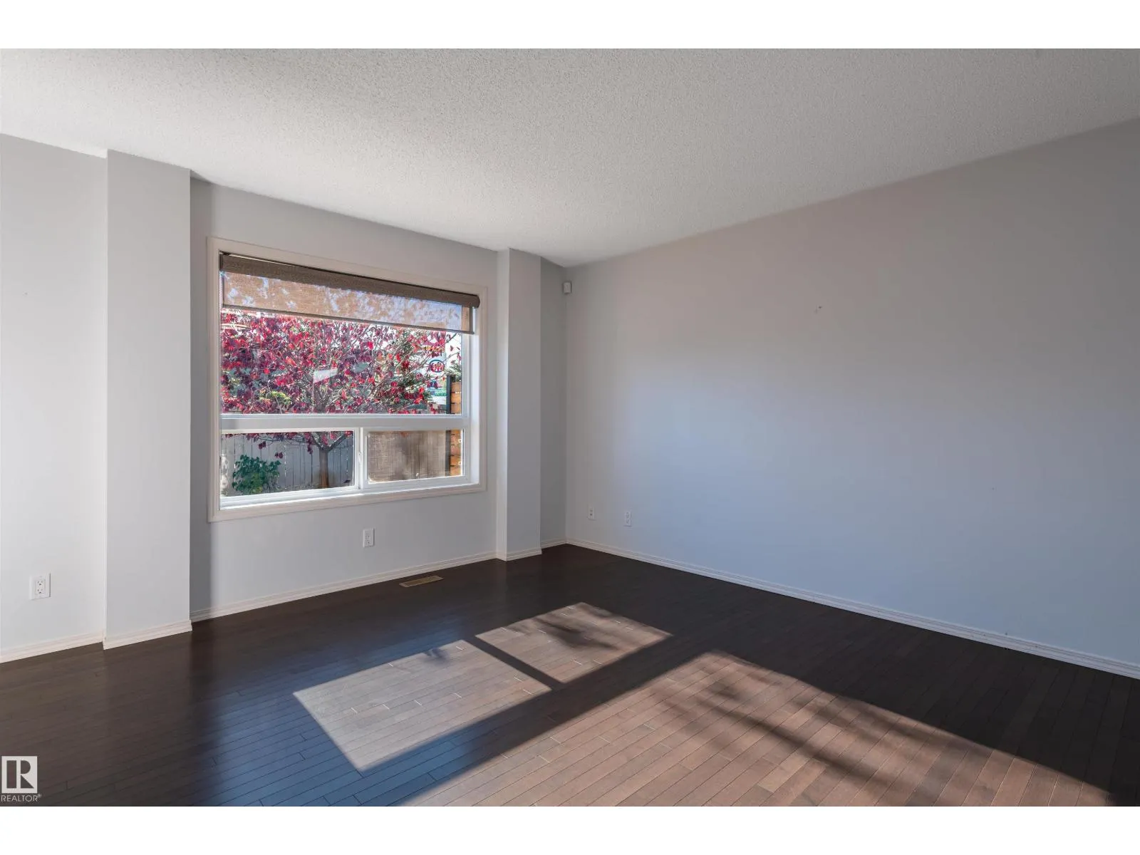 21413 94 AV NW
