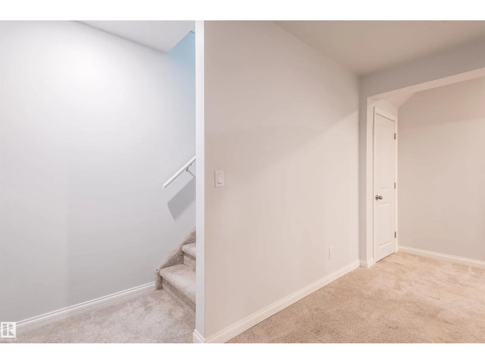 21413 94 AV NW