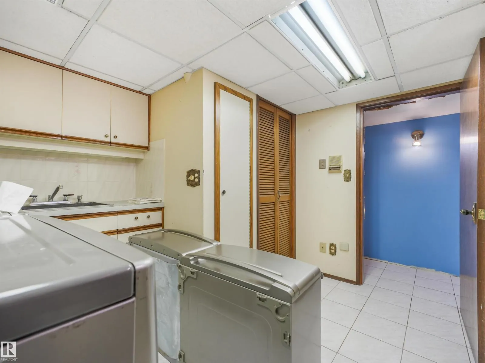 15103 92 ST NW