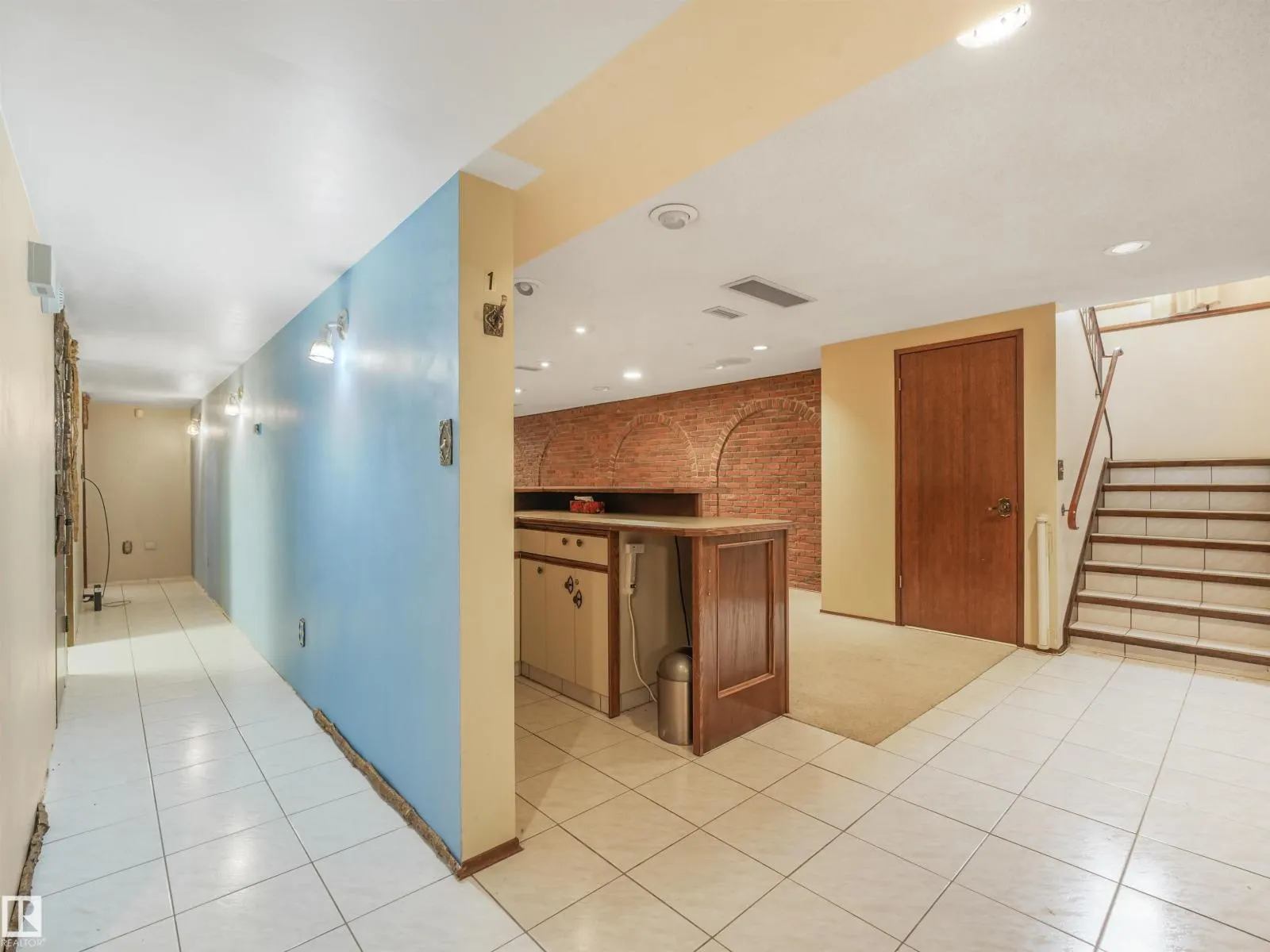 15103 92 ST NW
