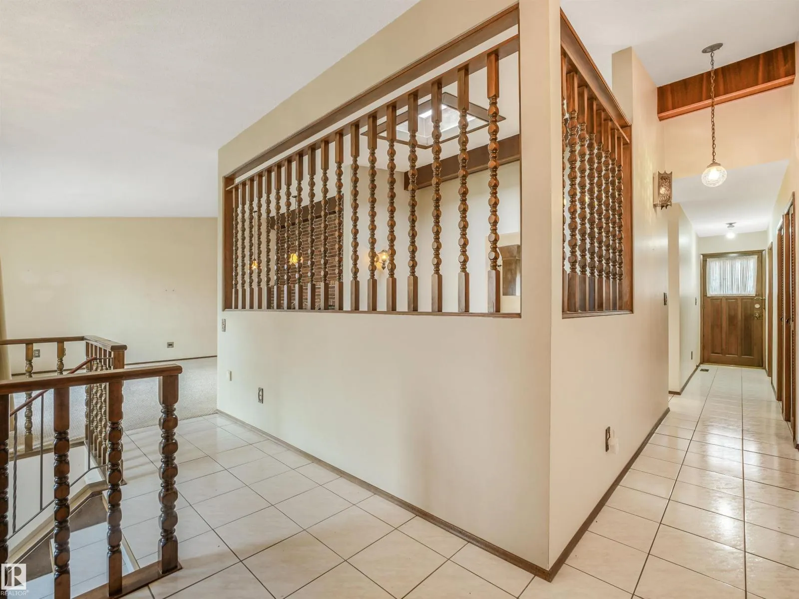 15103 92 ST NW
