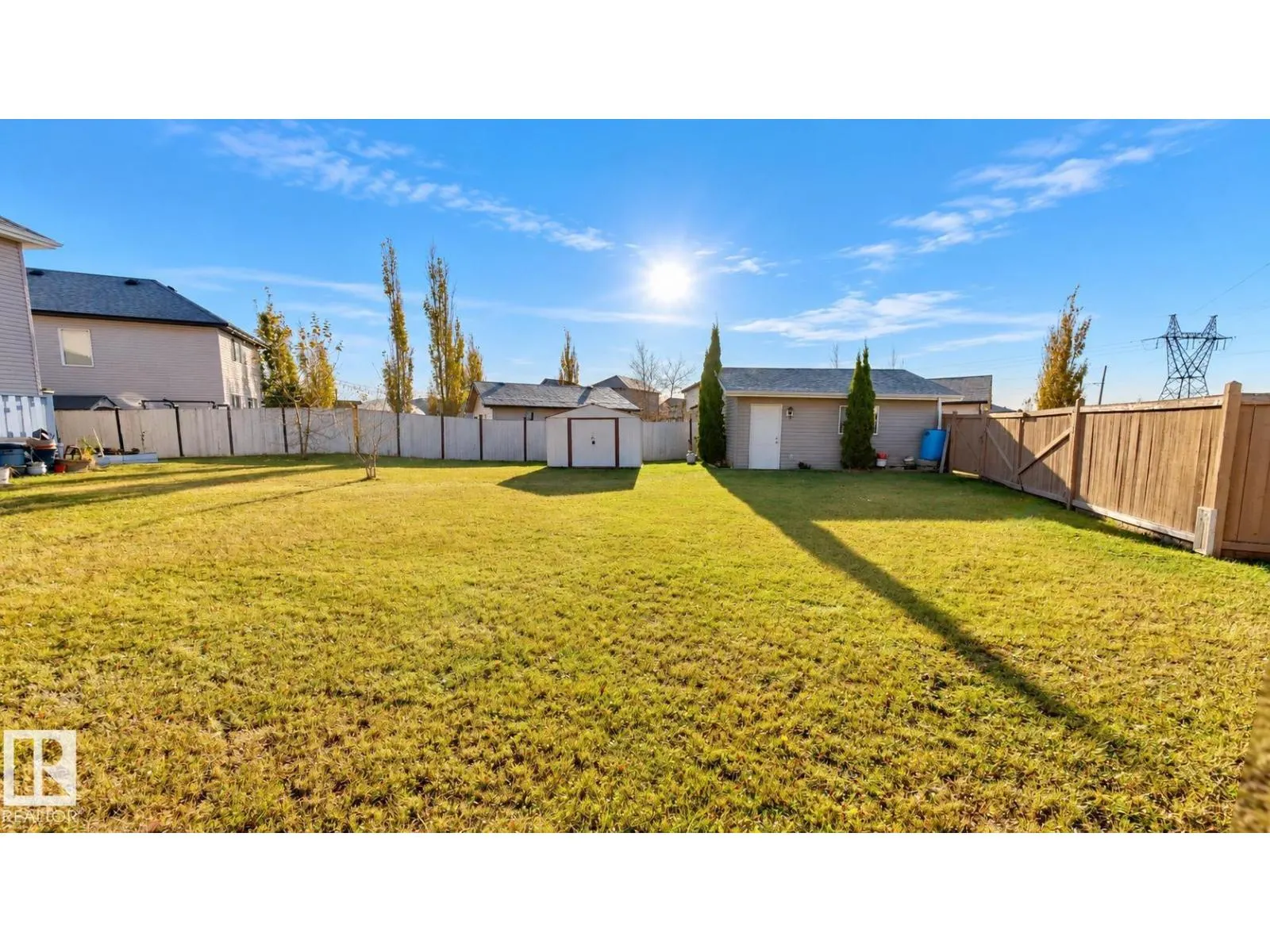 3931 160 AV NW