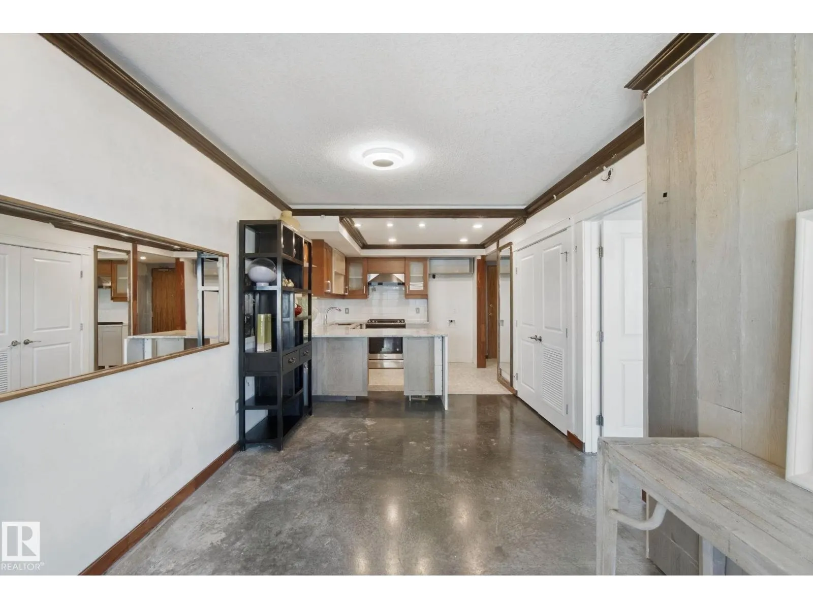 #1502 9720 106 ST NW