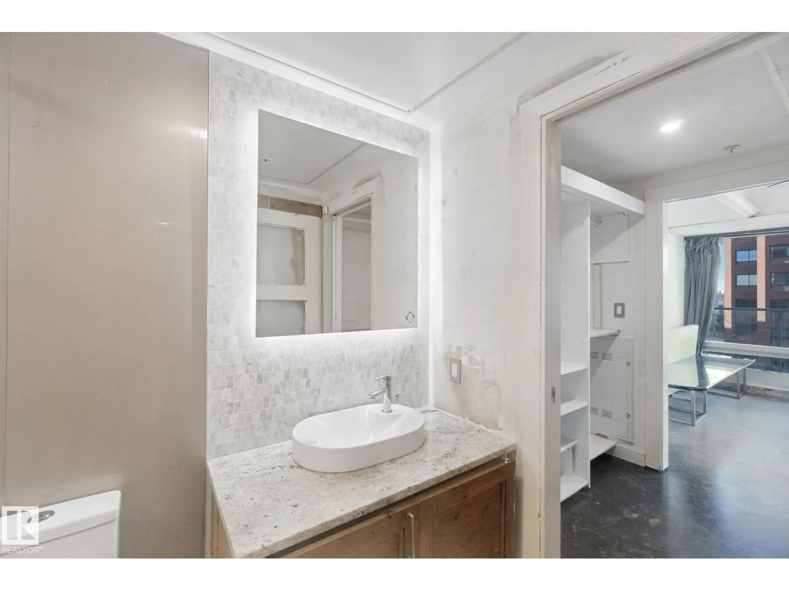 #1502 9720 106 ST NW