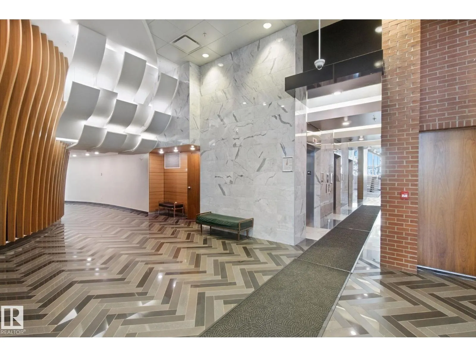 #1502 9720 106 ST NW