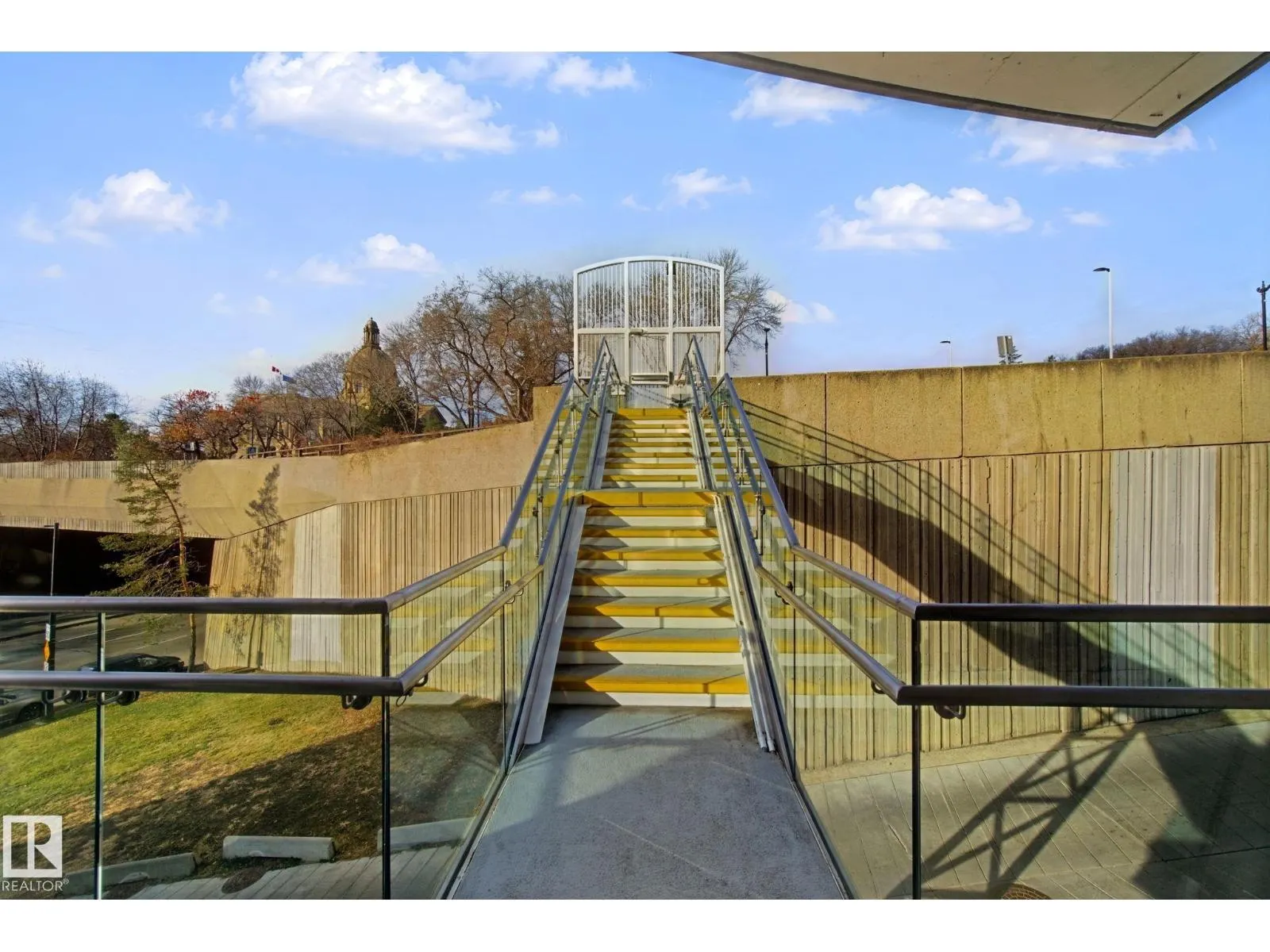 #1502 9720 106 ST NW