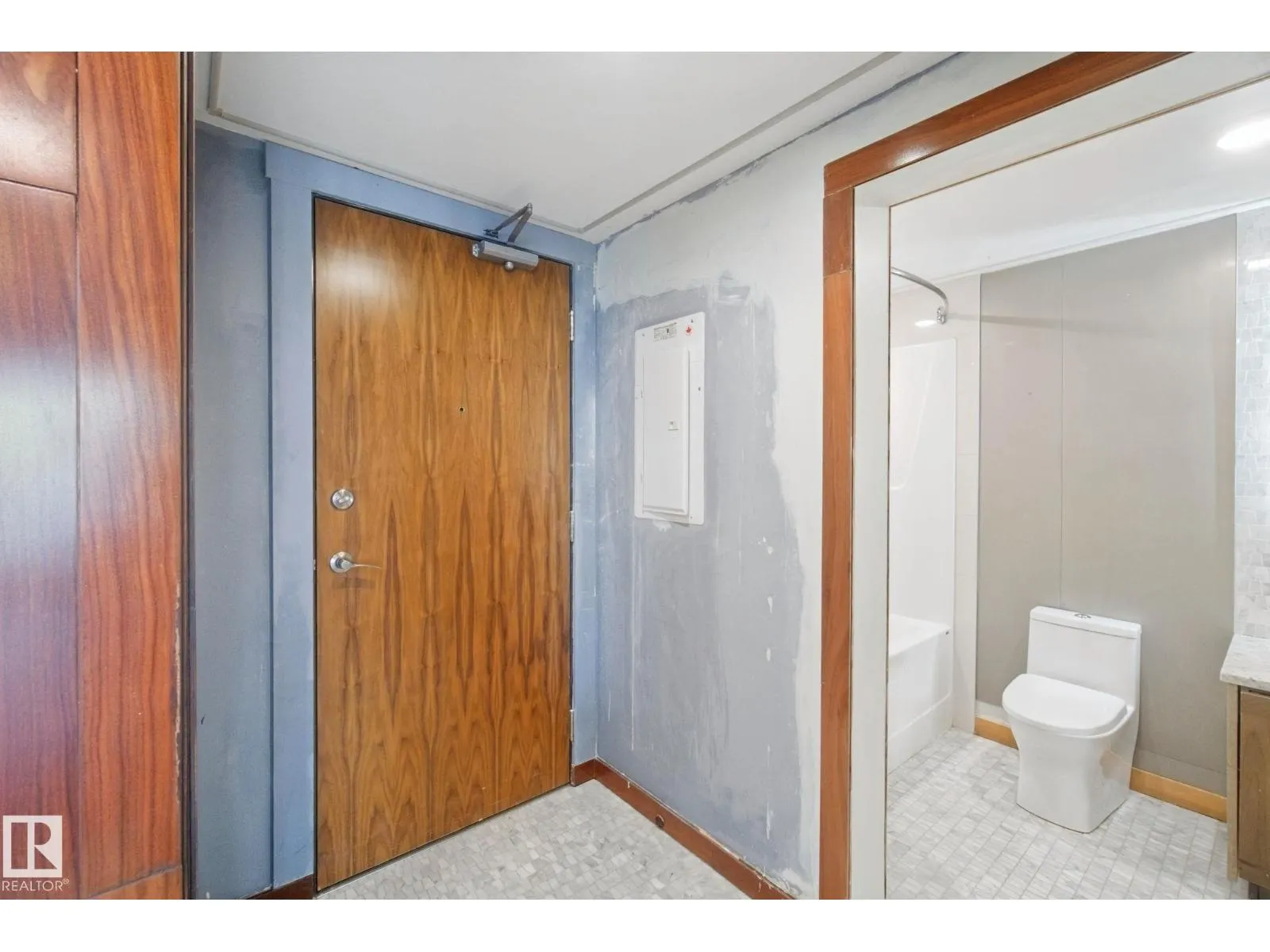 #1502 9720 106 ST NW