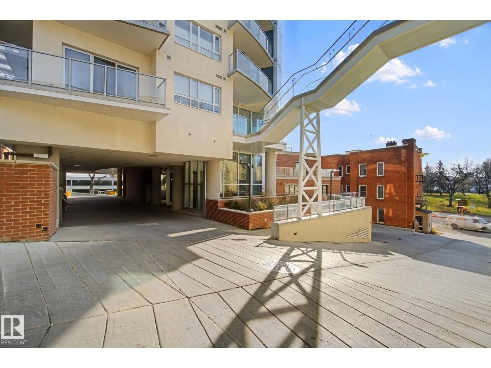 #1502 9720 106 ST NW