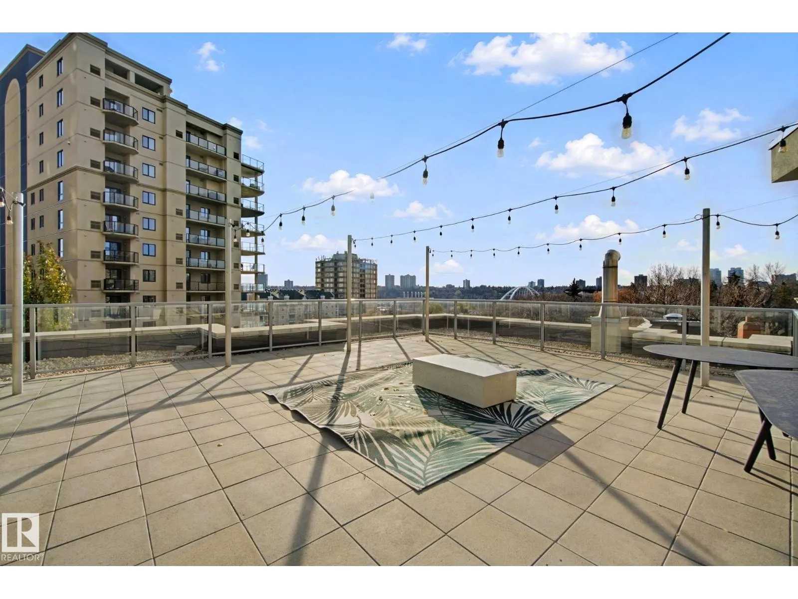 #1502 9720 106 ST NW