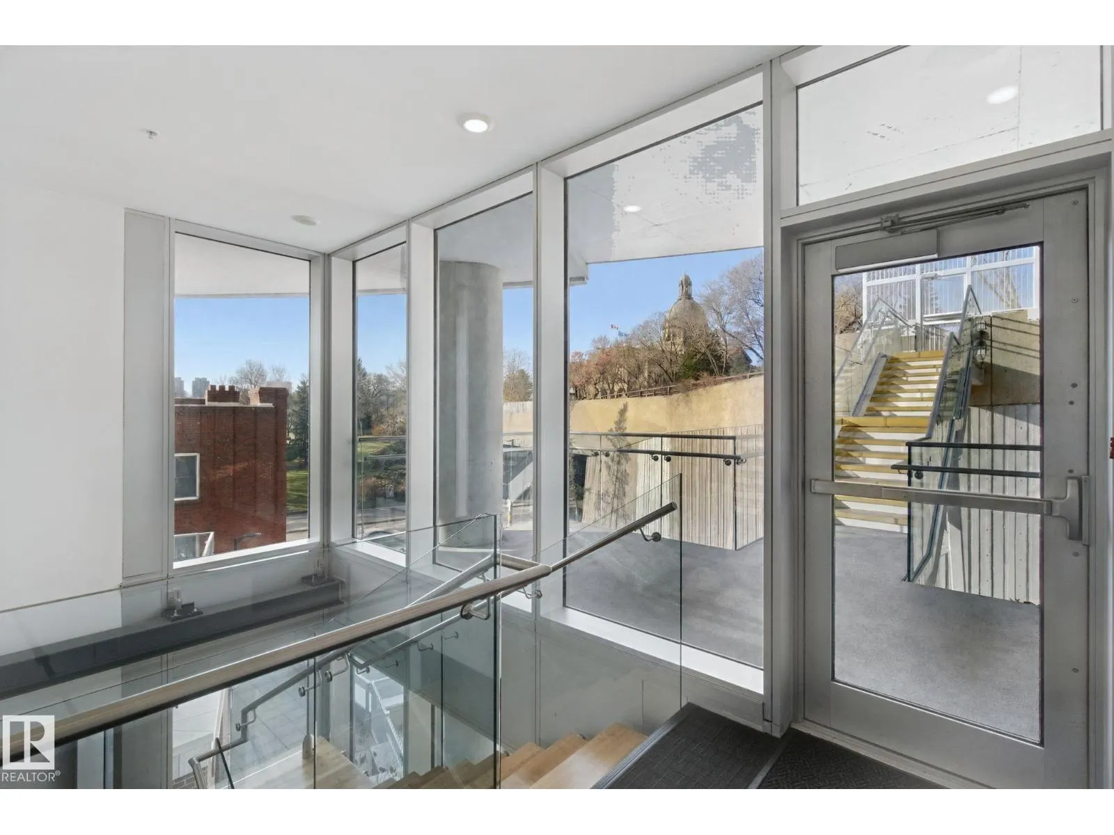 #1502 9720 106 ST NW