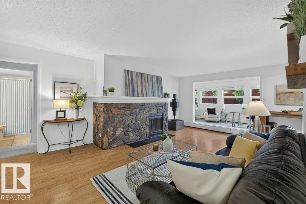#3 10160 119 ST NW
