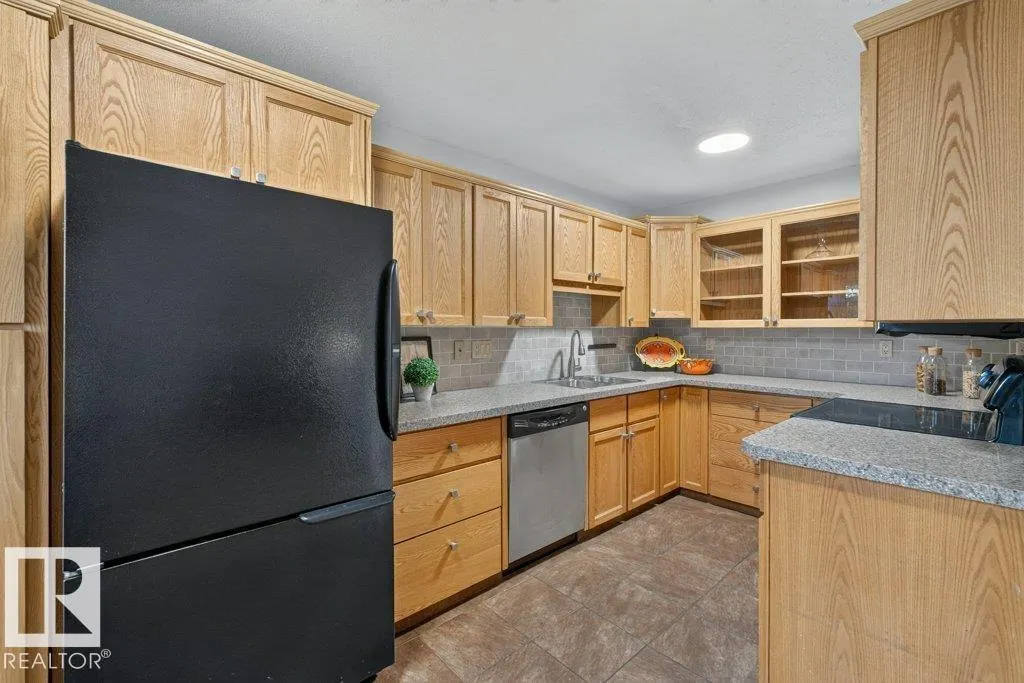 #3 10160 119 ST NW