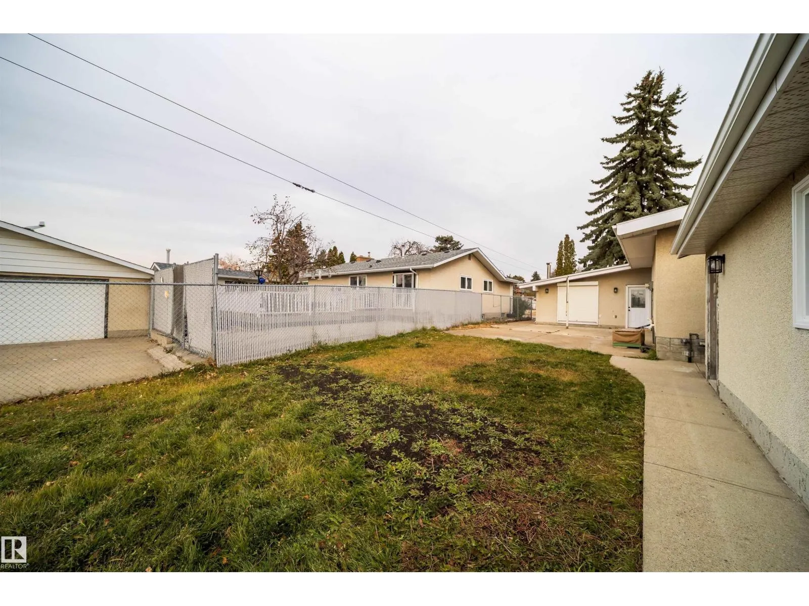 7807 144 AV NW