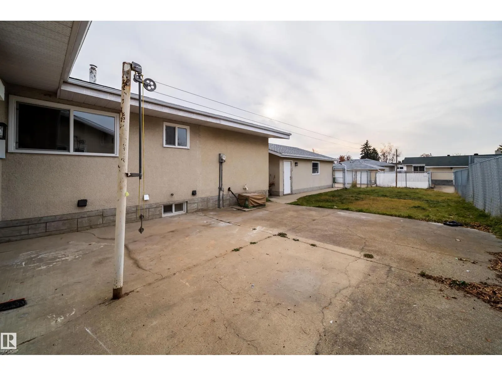 7807 144 AV NW