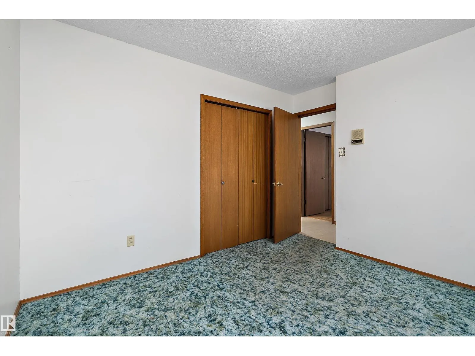 16132 98 ST NW