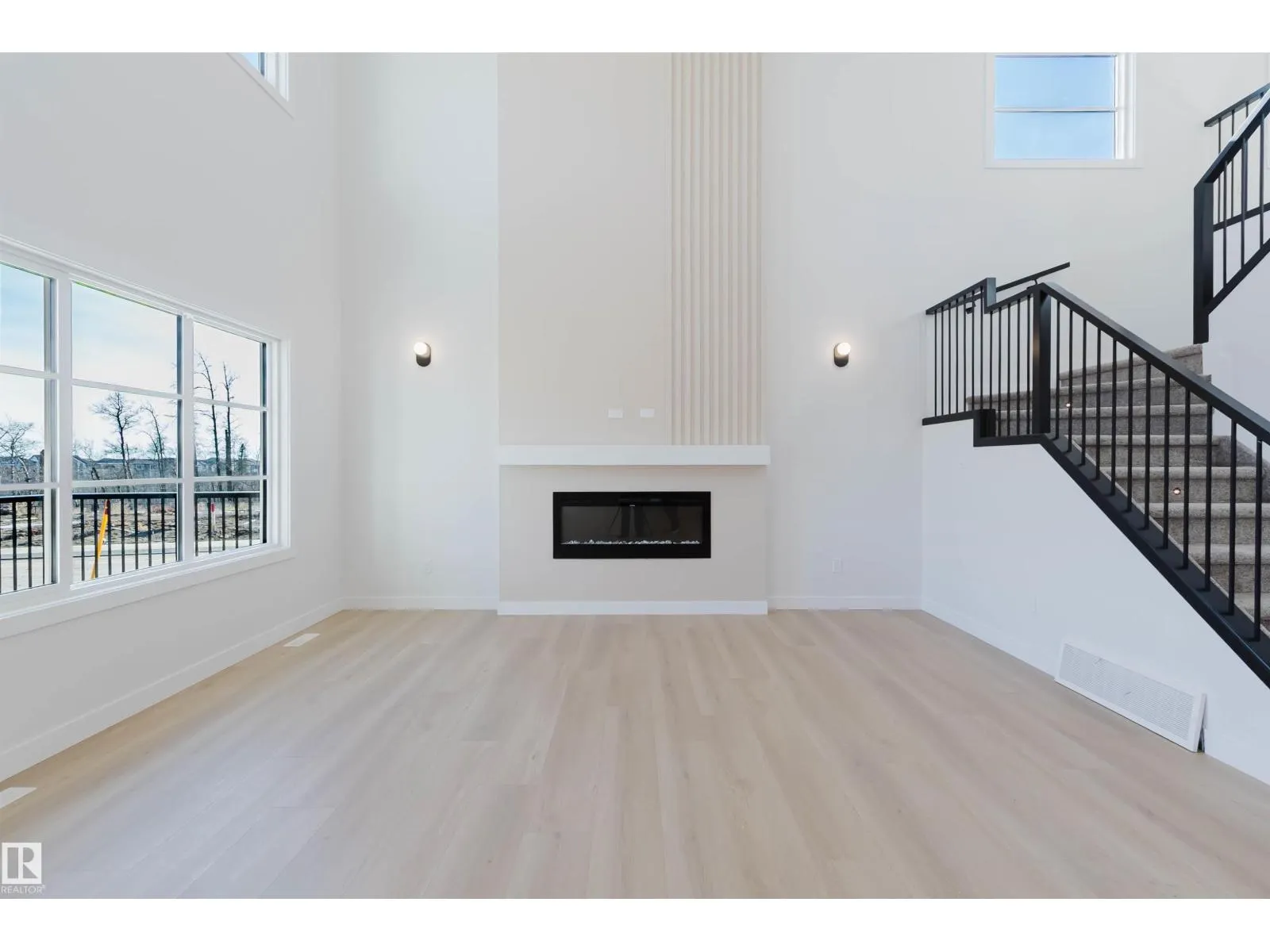 955 Elderberry LD NW