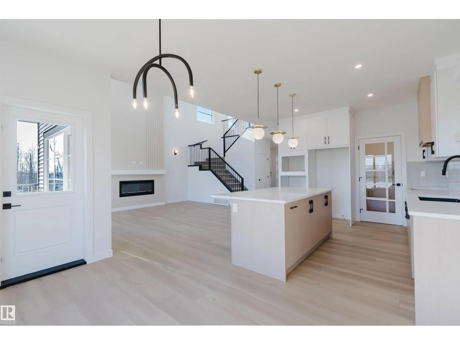 955 Elderberry LD NW