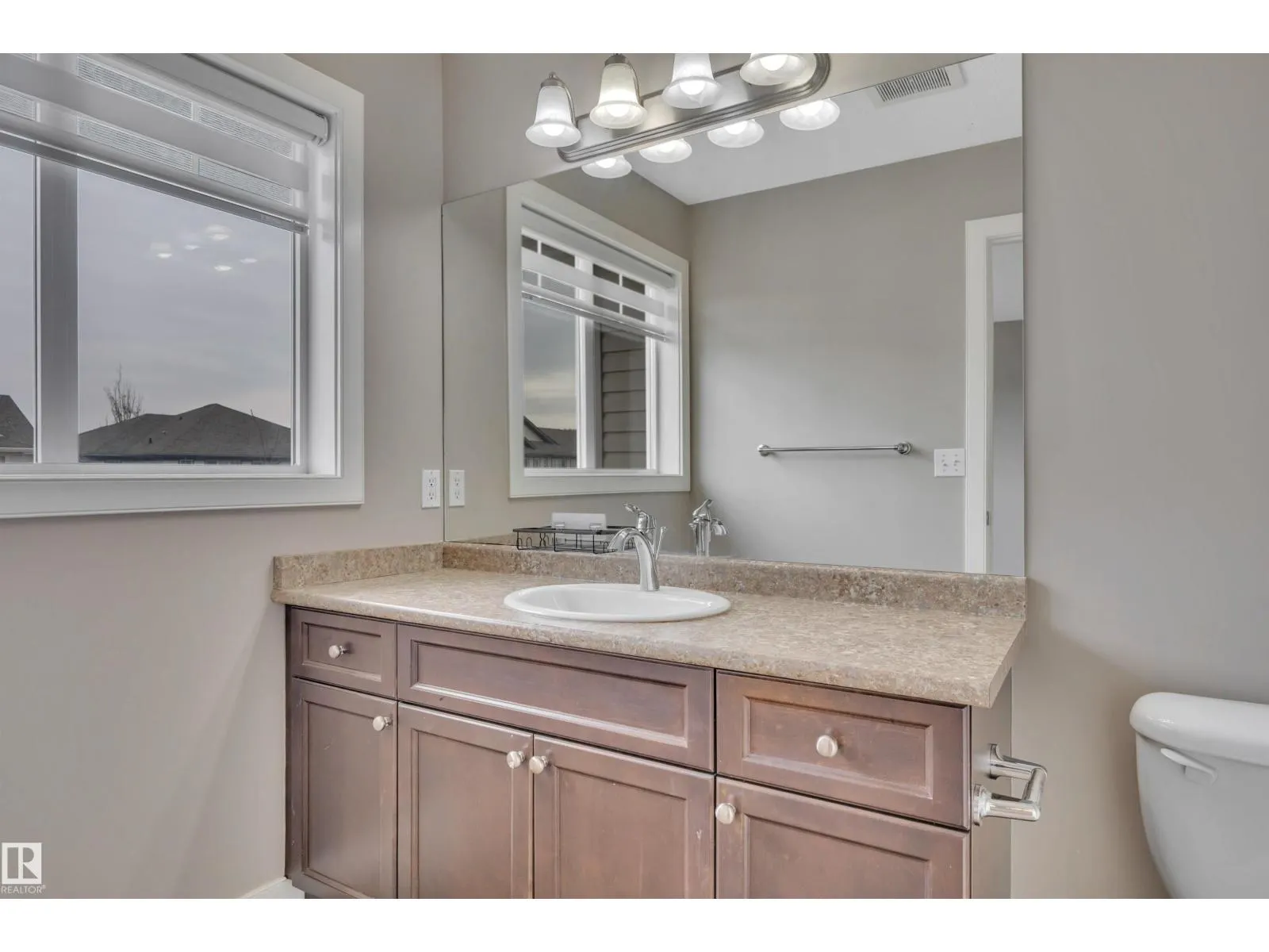 1706 CUNNINGHAM WY SW