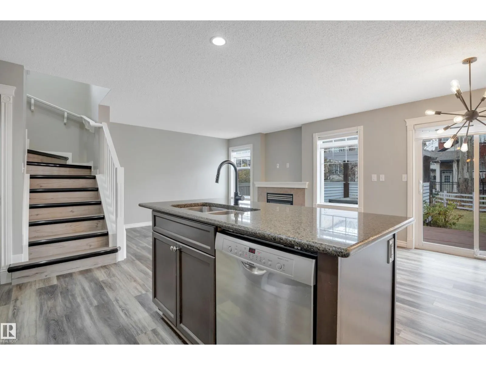 1706 CUNNINGHAM WY SW