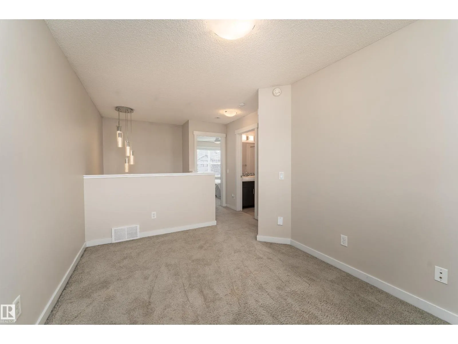 2914 18A AV NW