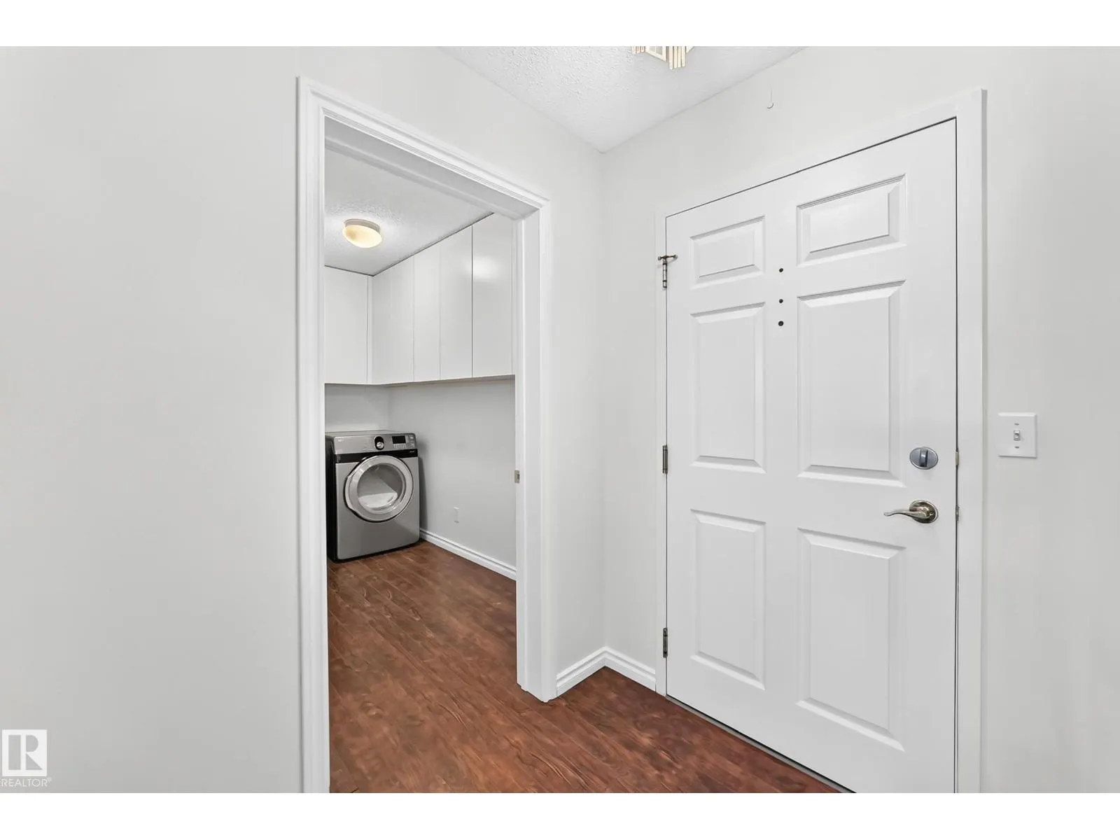 #109 10945 21 AV NW