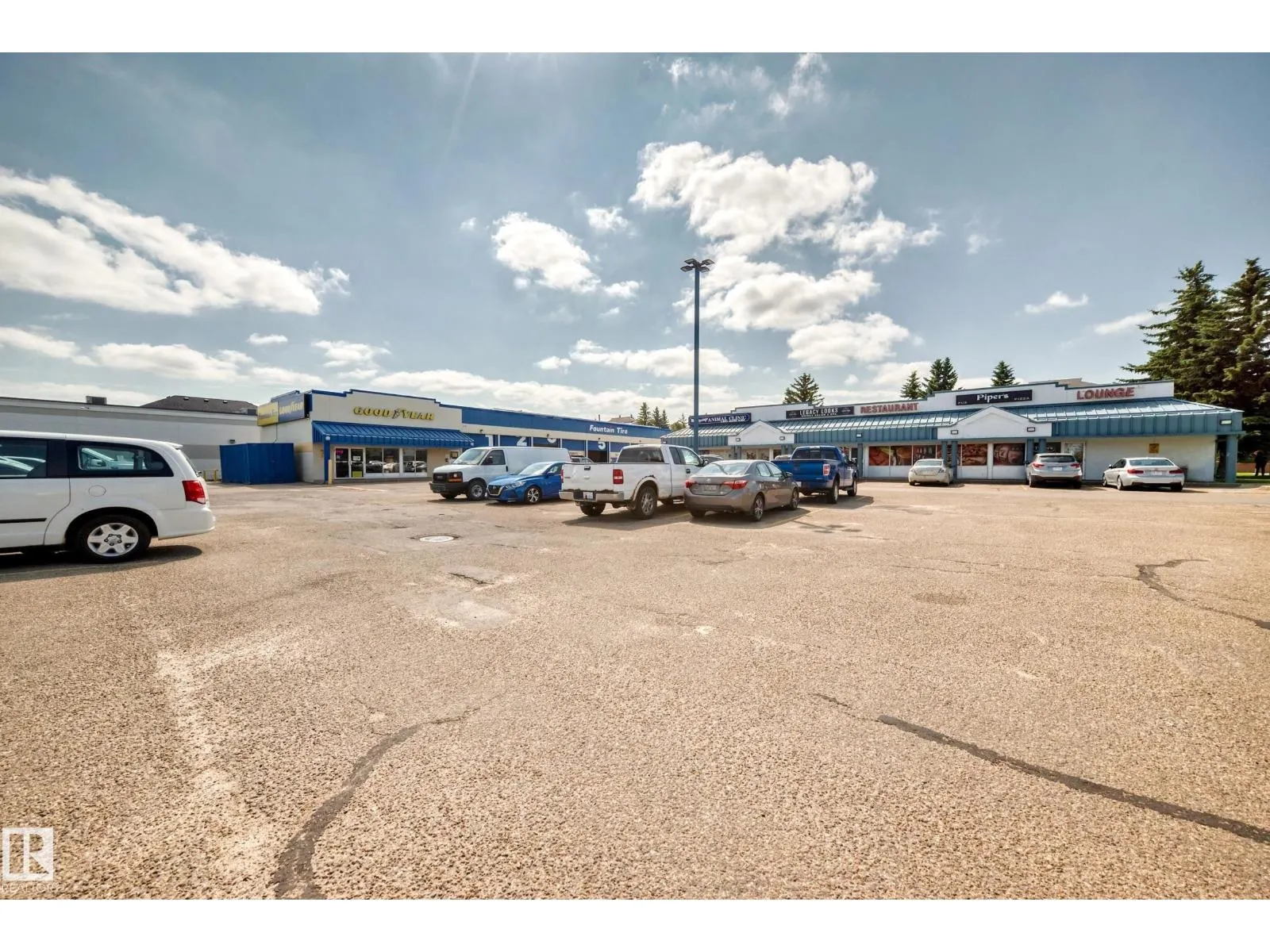 #109 10945 21 AV NW