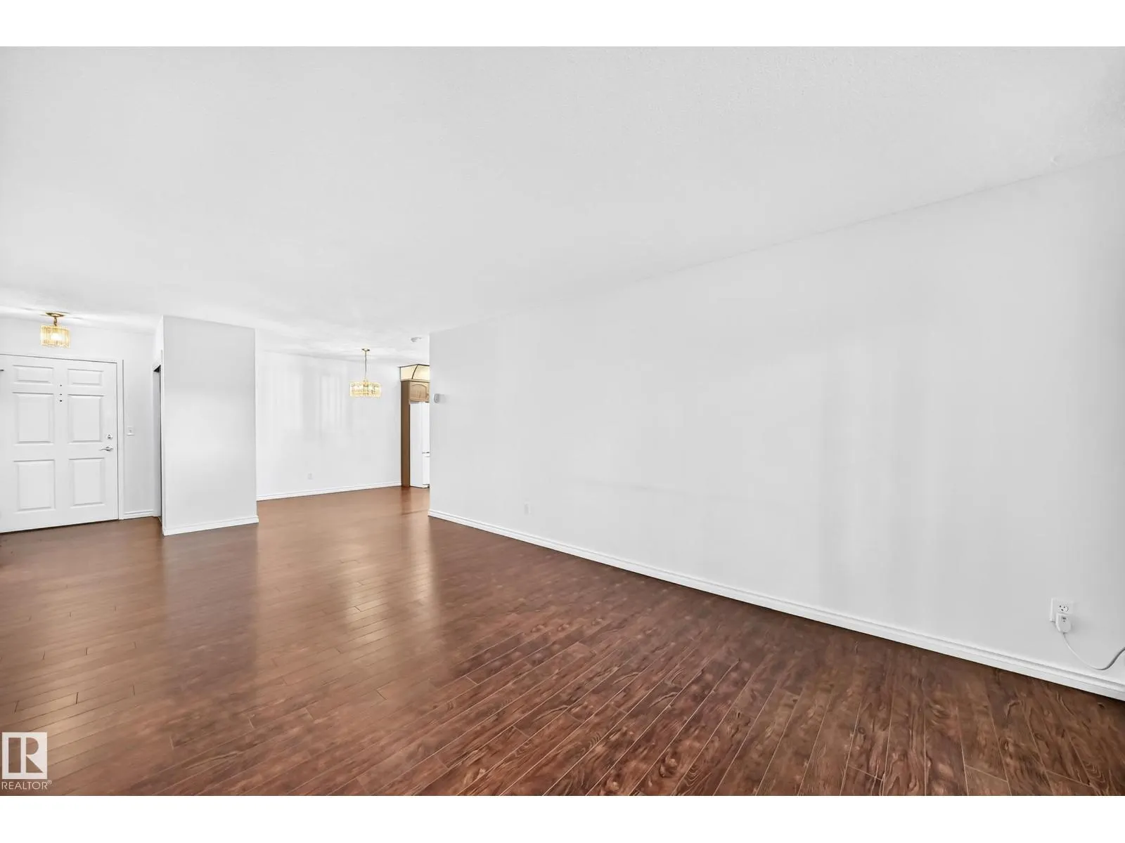 #109 10945 21 AV NW
