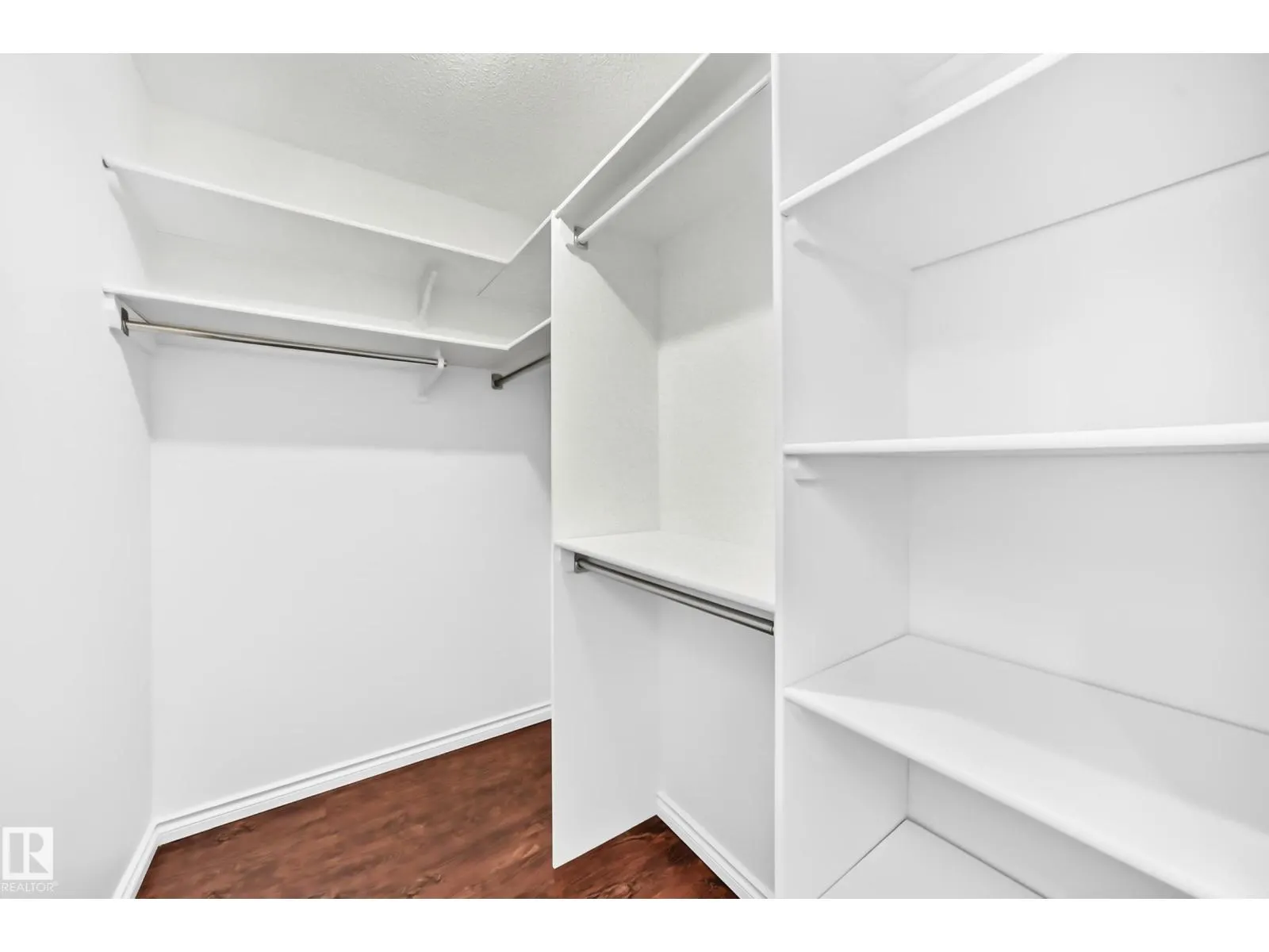 #109 10945 21 AV NW