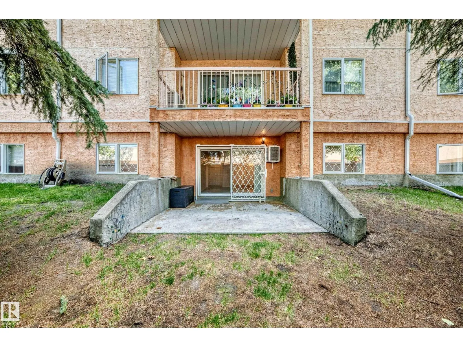 #109 10945 21 AV NW