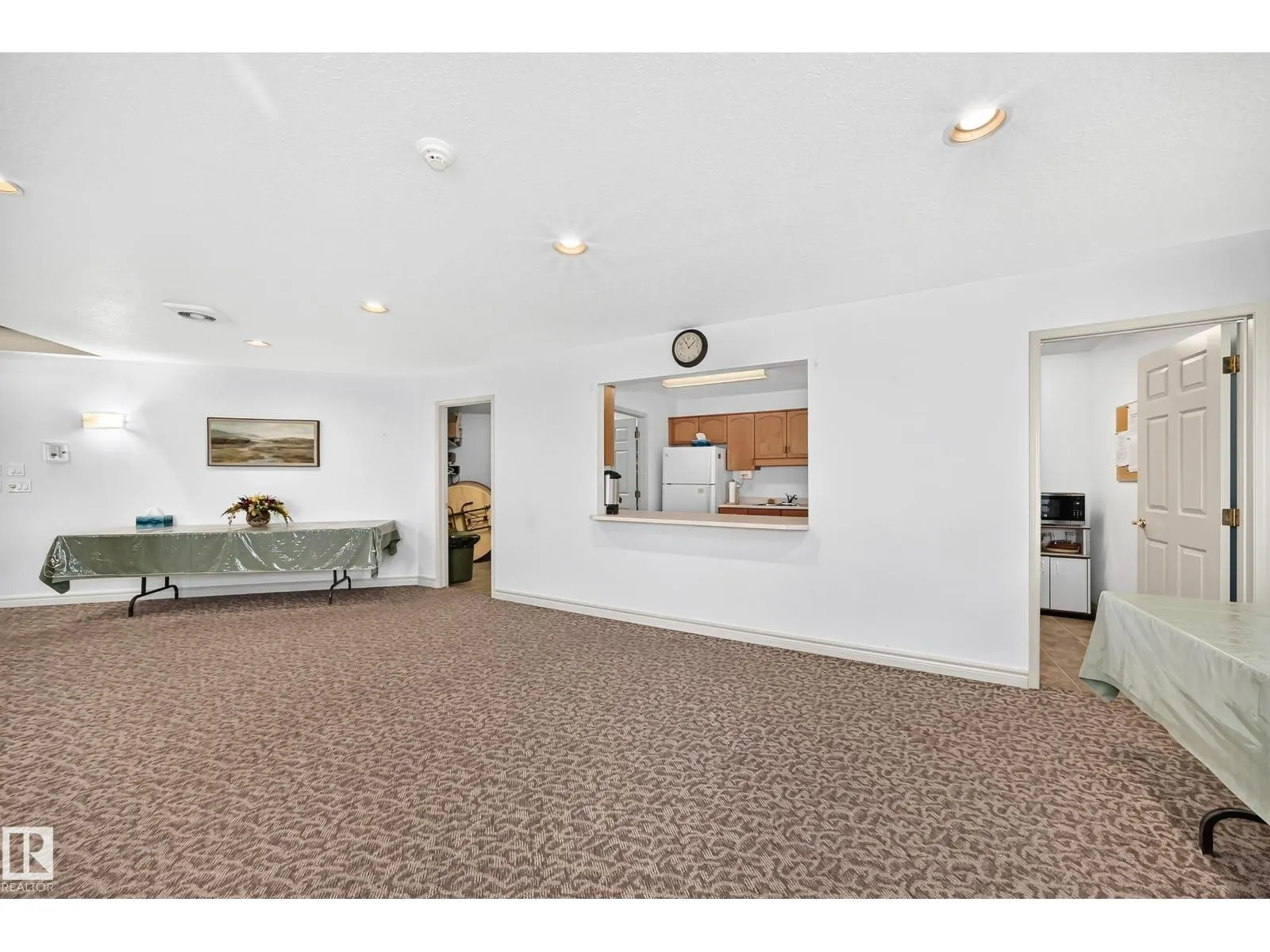#109 10945 21 AV NW