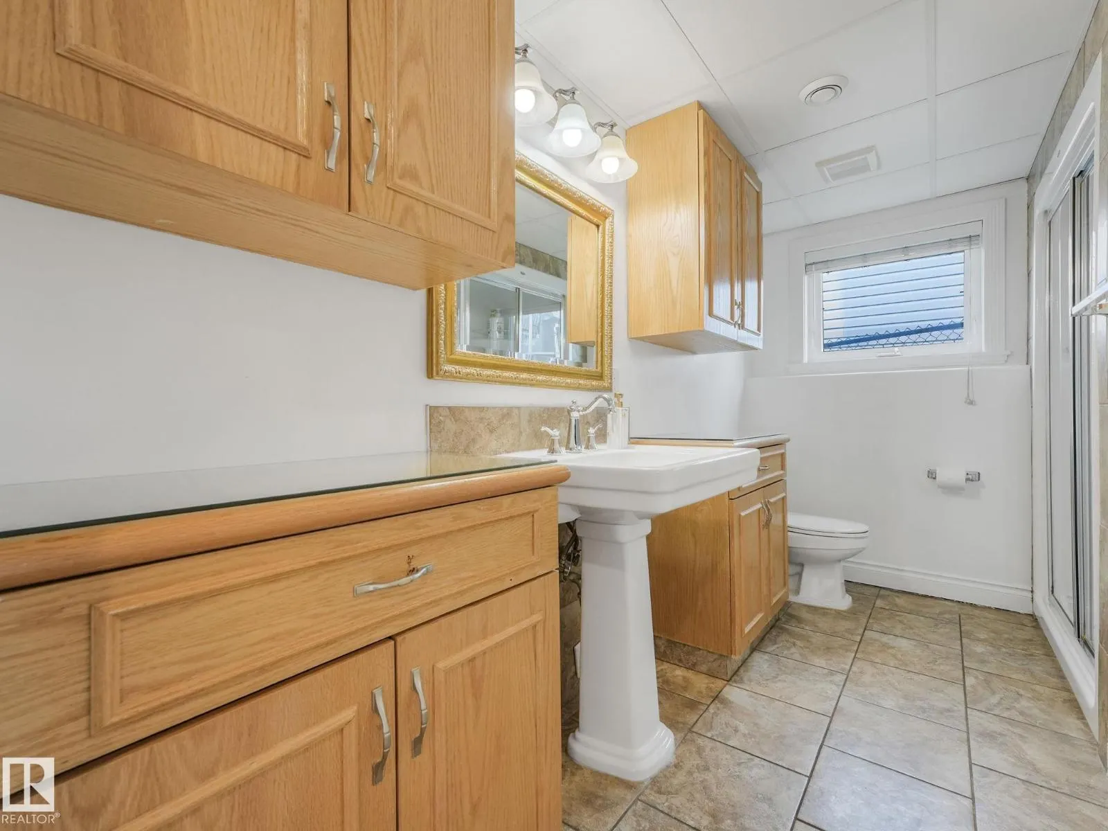 7504 161A AV NW