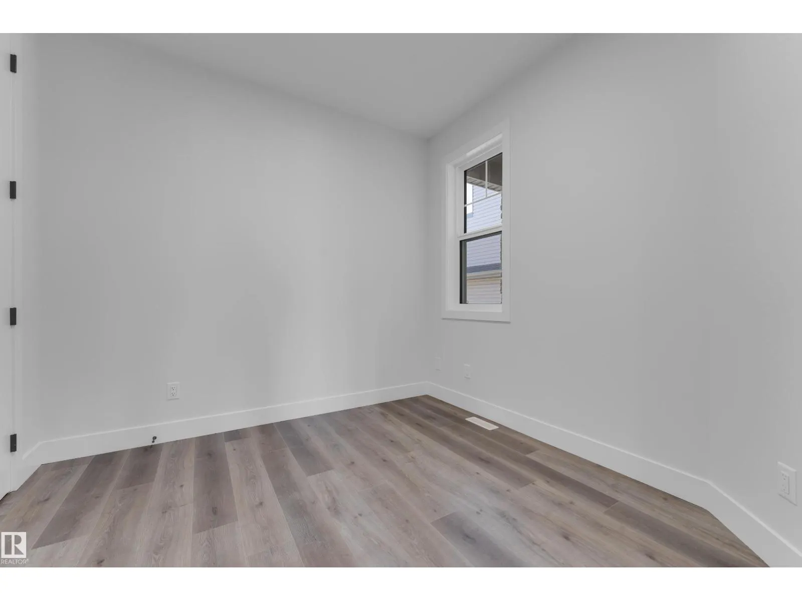 4310 36 st