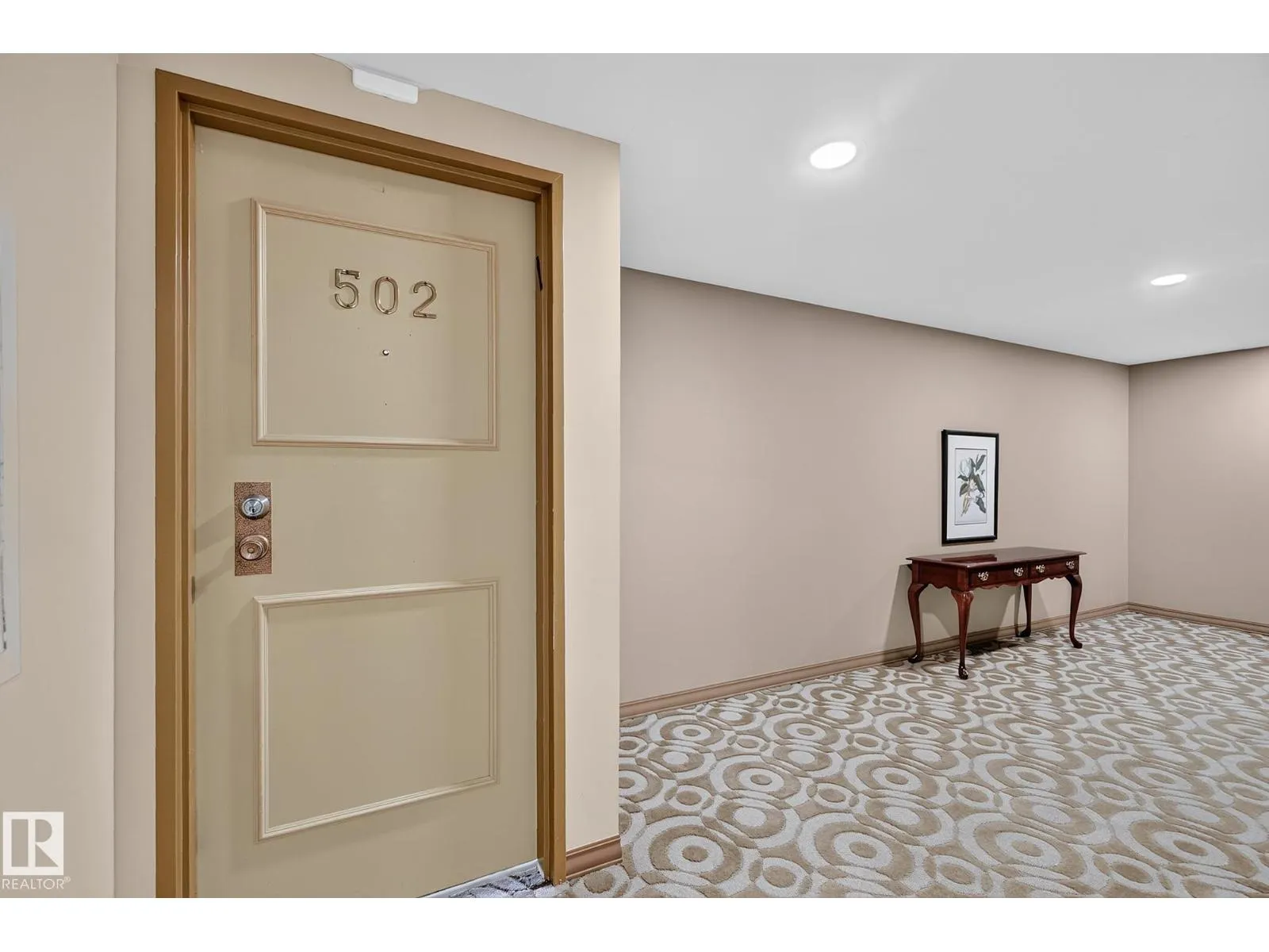 #502 11710 100 AV NW