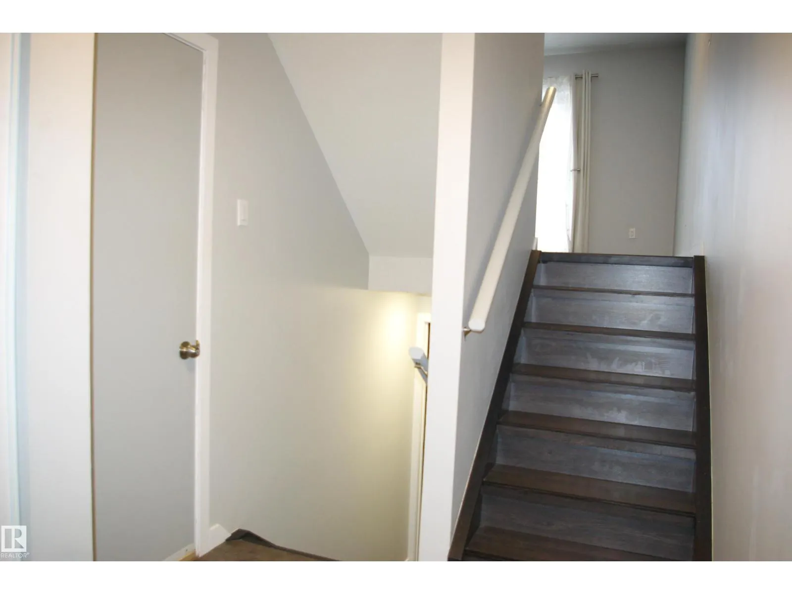 #27 9505 176 ST NW