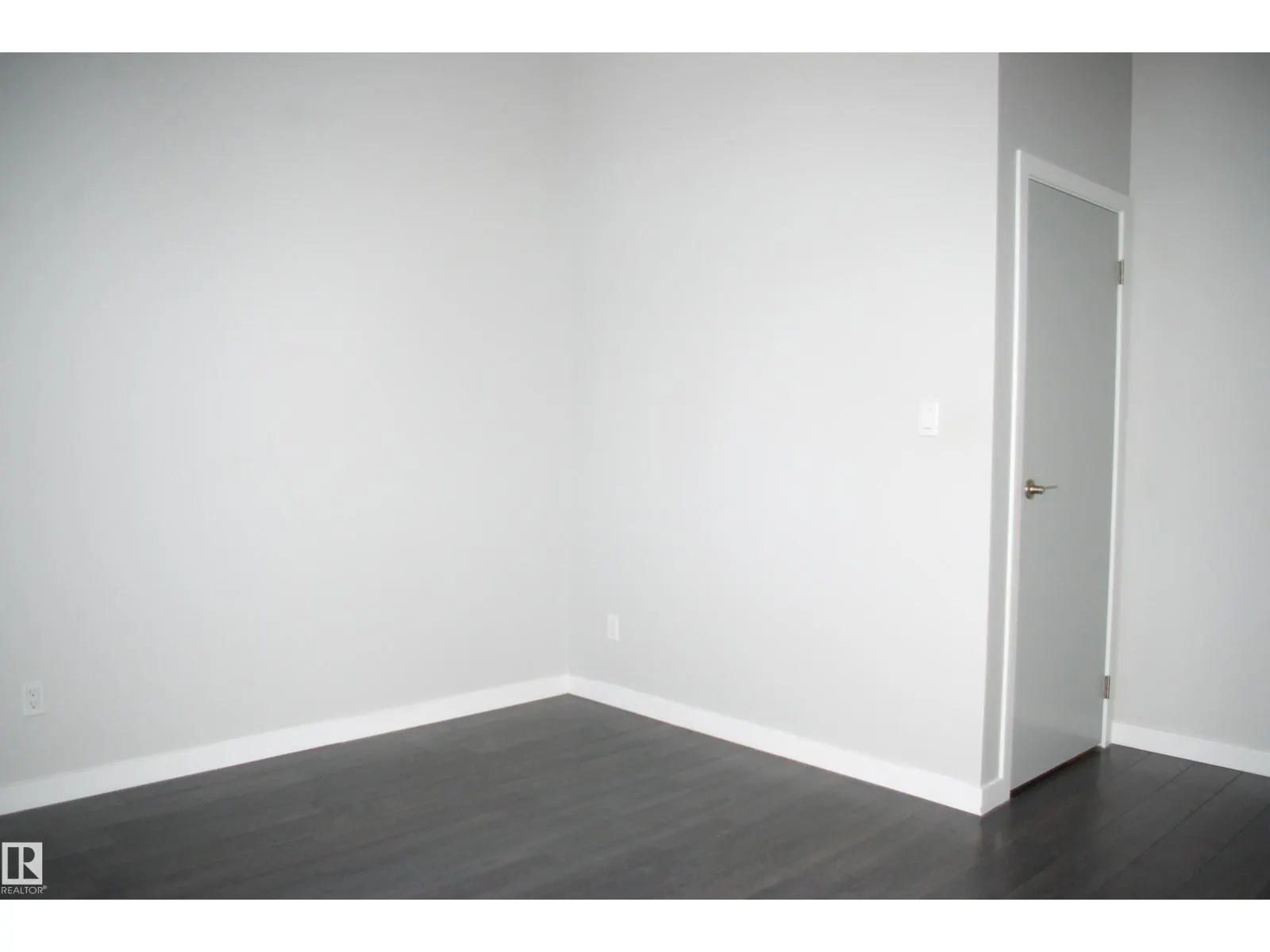 #27 9505 176 ST NW