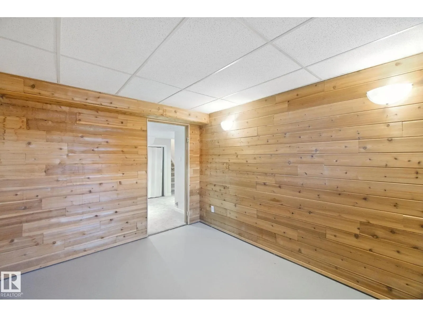 #11 4707 126 AV NW