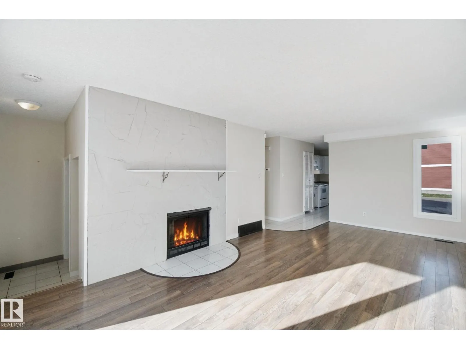 #11 4707 126 AV NW