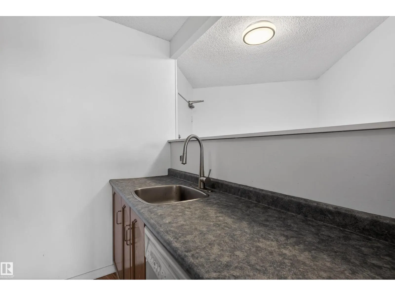 10045 117 ST NW
