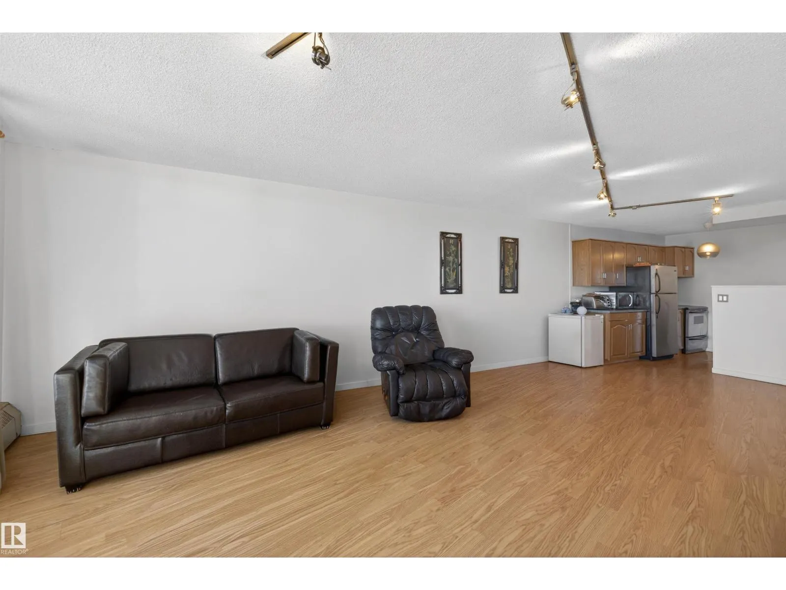 10045 117 ST NW